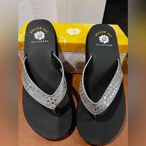 New Yellow Box Mellow Mat Sandal Size 9